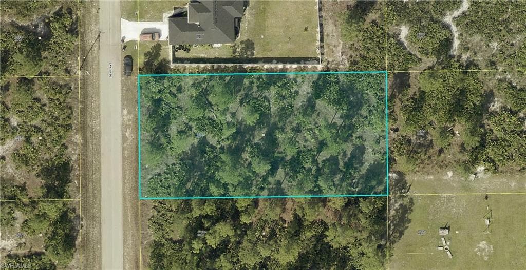 1004 Dixie AVE LEHIGH ACRES, FL 33972