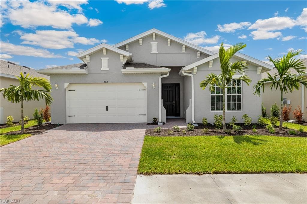 362 Spring Hill Lake LOOP CAPE CORAL, FL 33993