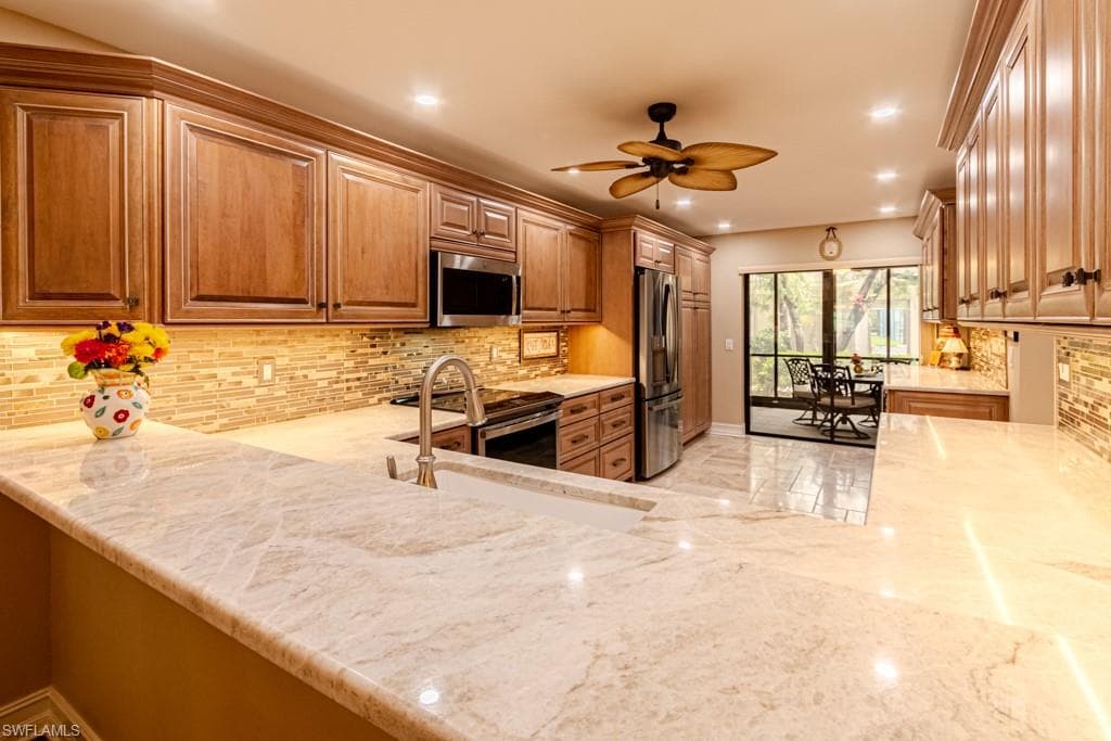 16260 Kelly Cove DR 240 FORT MYERS, FL 33908