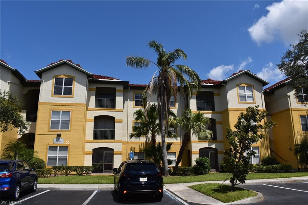 11510 Villa Grand 406 FORT MYERS, FL 33913