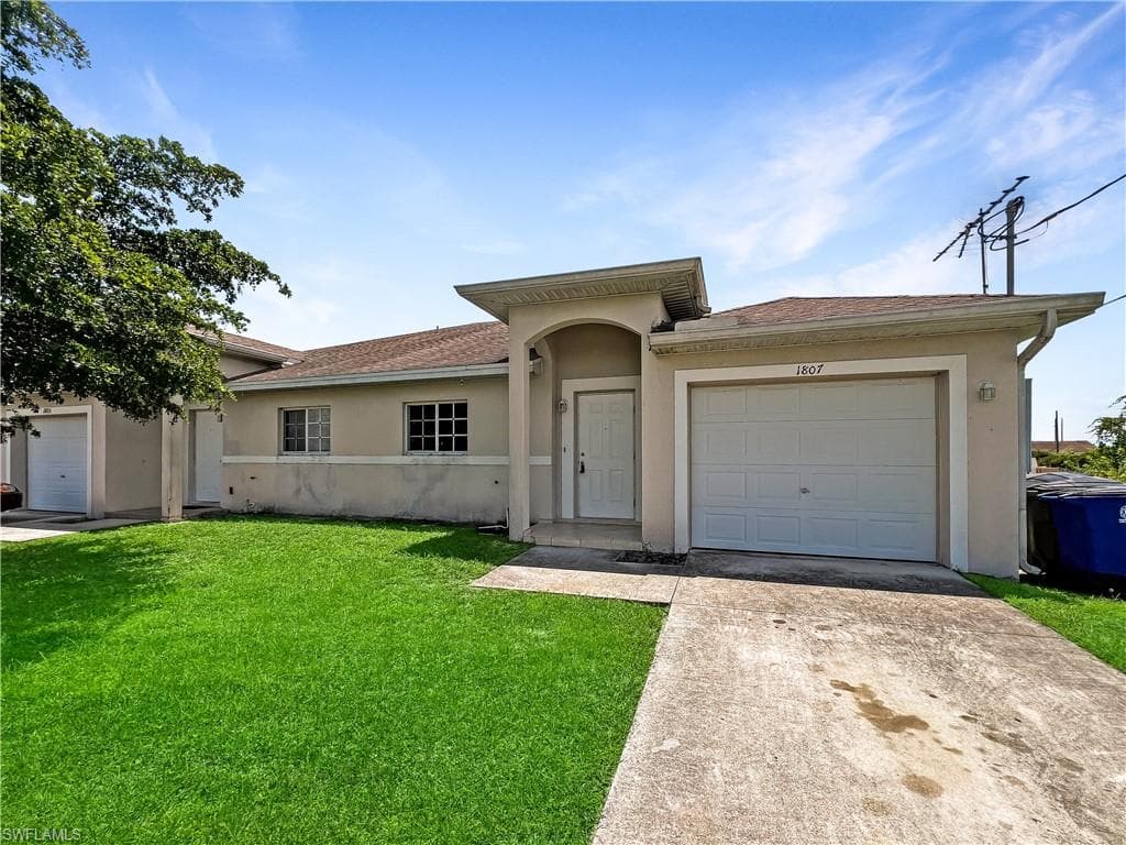 1807 Gordon AVE S LEHIGH ACRES, FL 33973