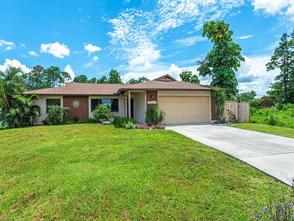 17117 Capri DR FORT MYERS, FL 33967