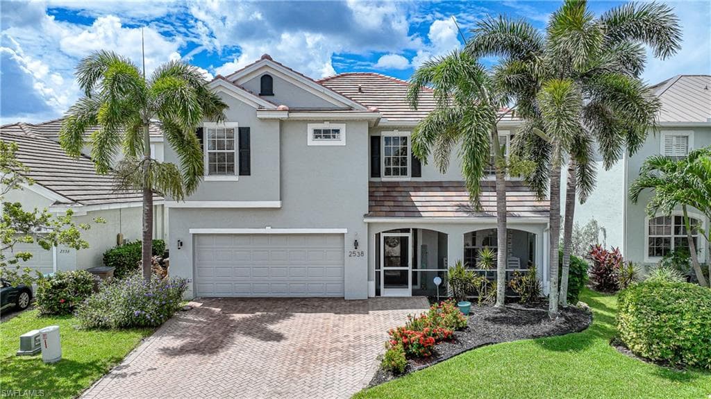 2538 Blackburn CIR CAPE CORAL, FL 33991