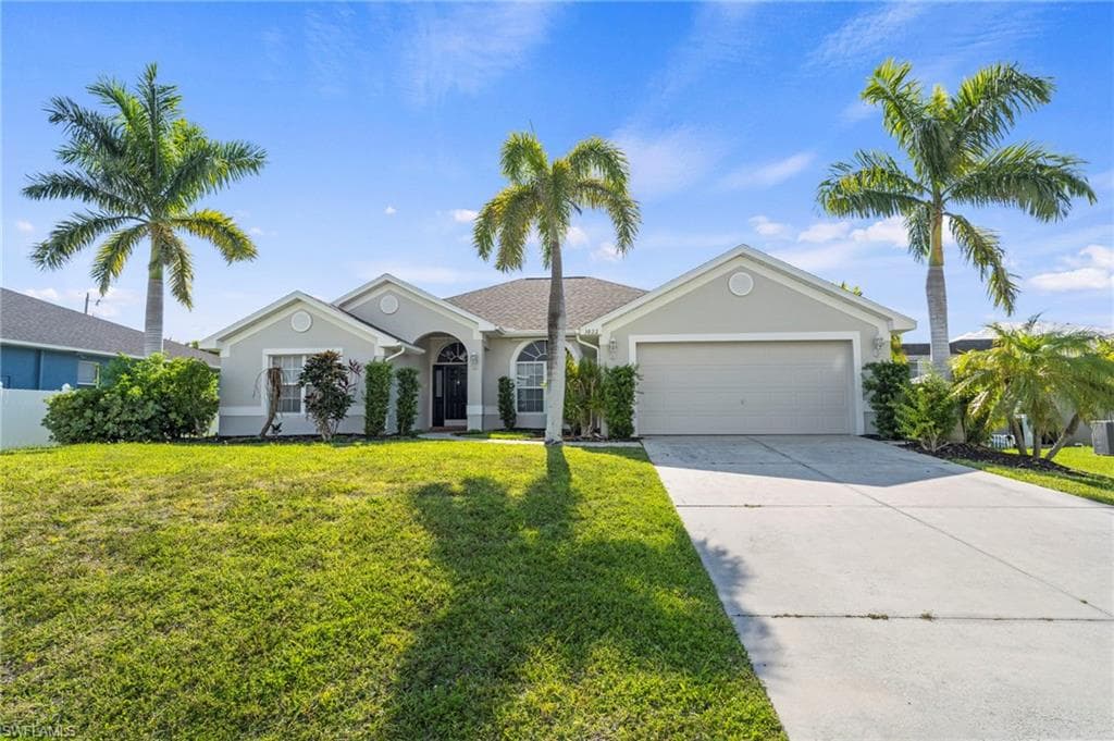 3822 SW 15th PL CAPE CORAL, FL 33914