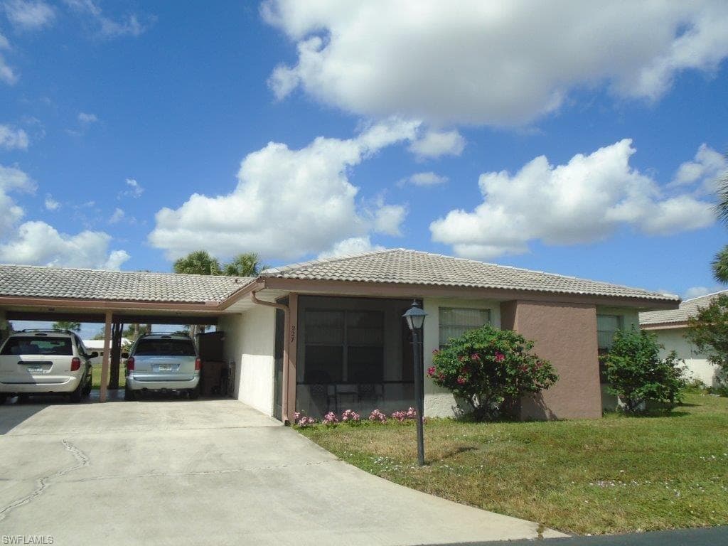 227 Beth Stacey BLVD LEHIGH ACRES, FL 33936