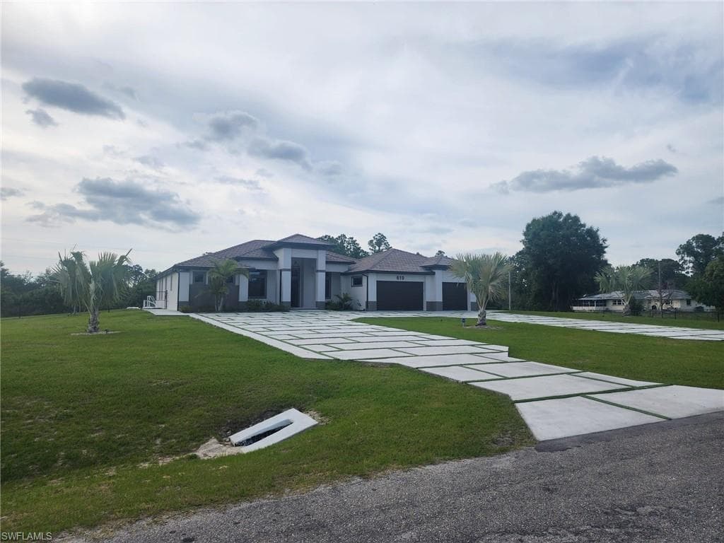 619 5th AVE LEHIGH ACRES, FL 33972