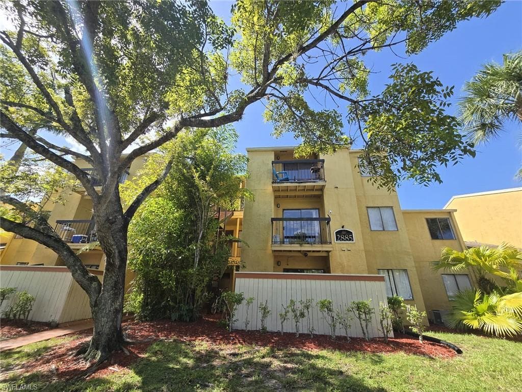 2885 Winkler AVE 612 FORT MYERS, FL 33916