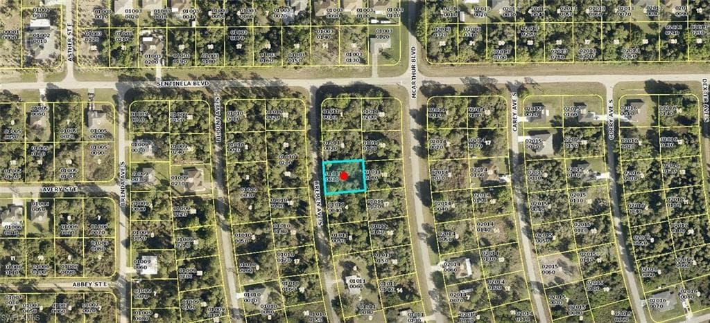 125 Bremen AVE S LEHIGH ACRES, FL 33974