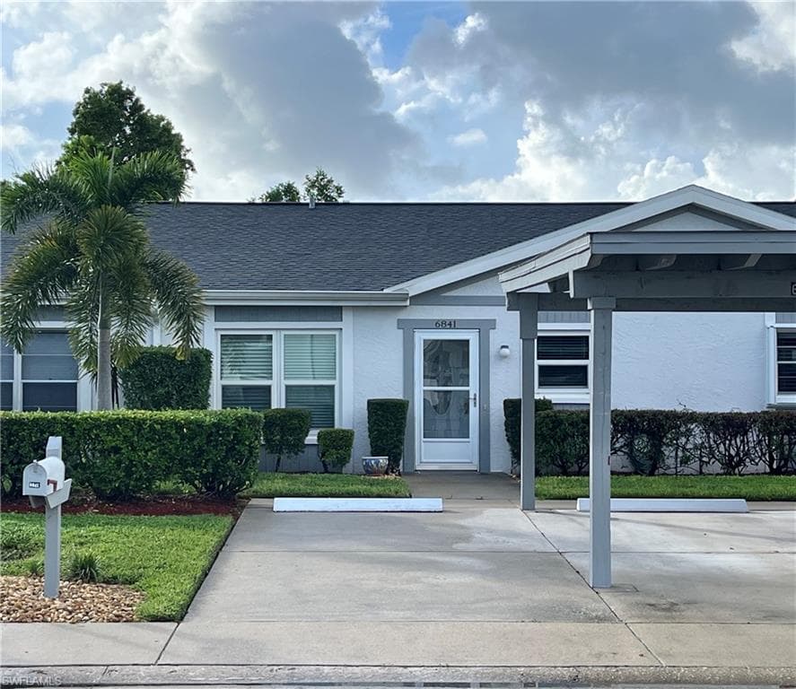 6841 Sandtrap DR FORT MYERS, FL 33919