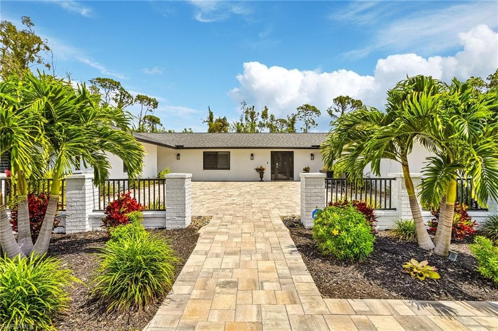 13530 Brynwood LN FORT MYERS, FL 33912