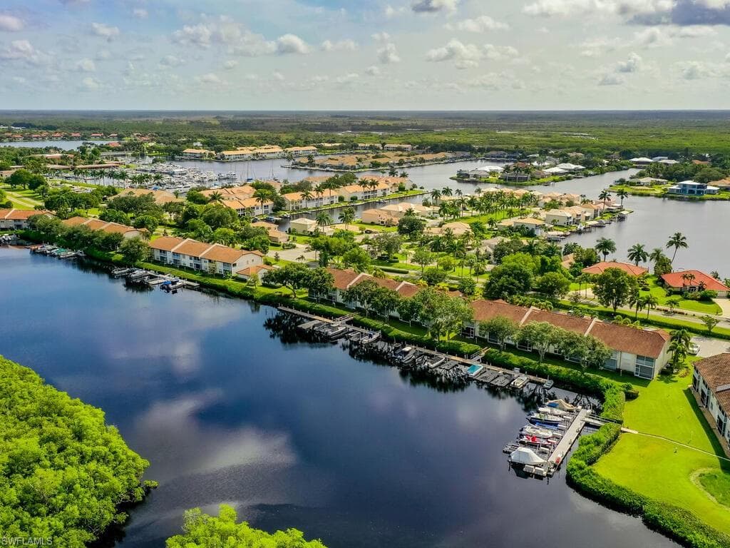 230 Newport DR 608 NAPLES, FL 34114