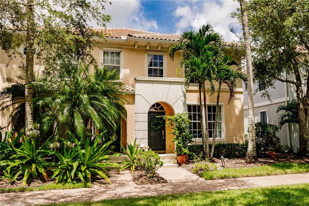 3552 Islandwalk CIR NAPLES, FL 34119