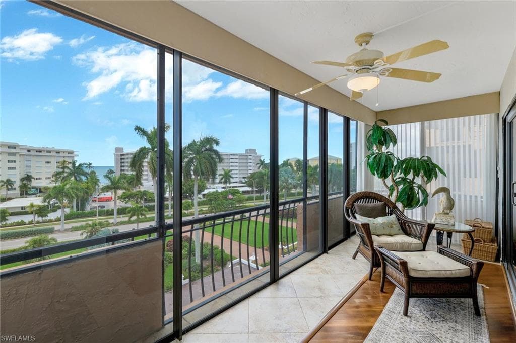 3430 Gulf Shore BLVD N 5F NAPLES, FL 34103