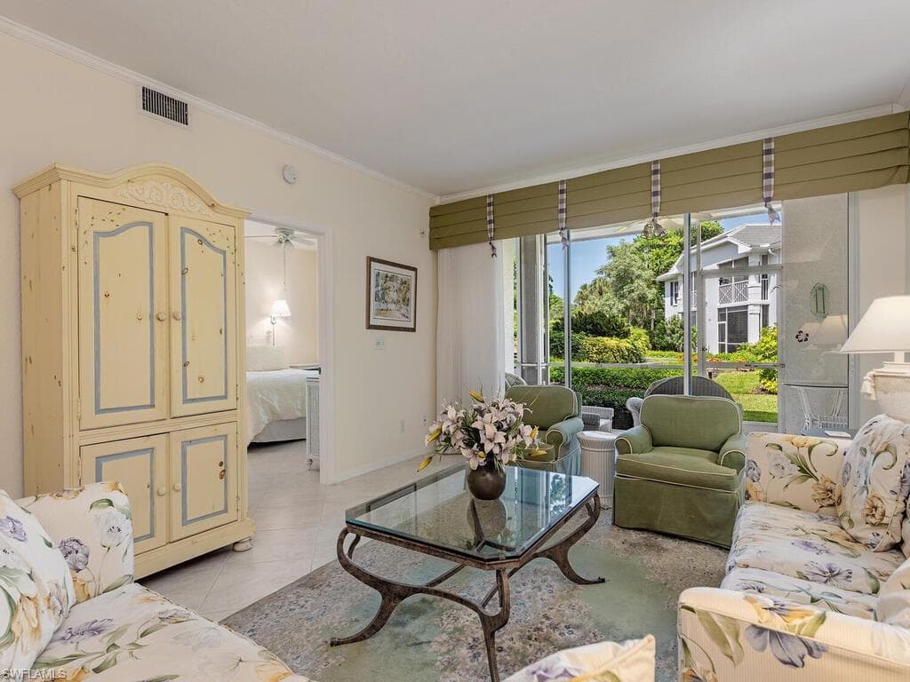 7054 Barrington CIR 101 NAPLES, FL 34108