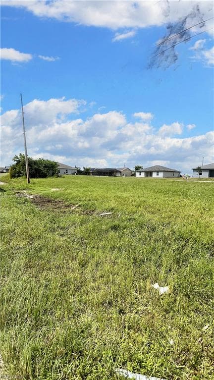 2120 4th PL CAPE CORAL, FL 33909