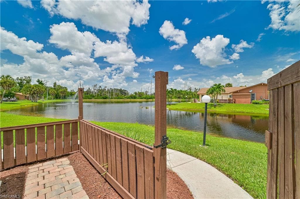 6412 Royal Woods DR FORT MYERS, FL 33908