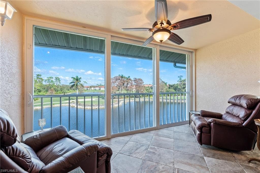 7065 Dennis CIR F-301 NAPLES, FL 34104