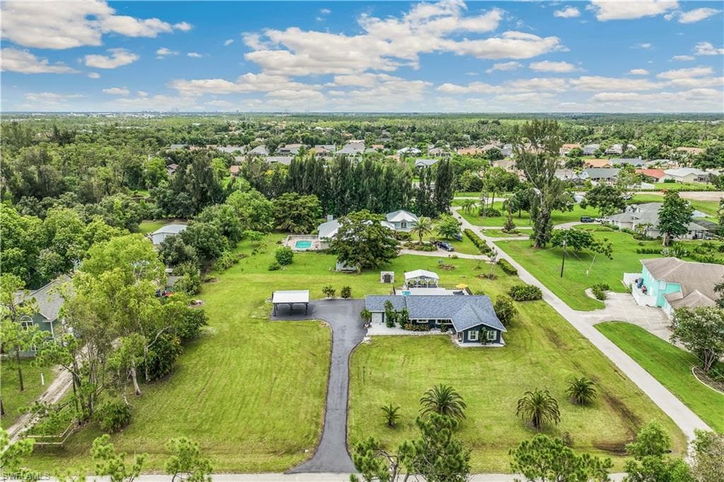 6683 Magnolia LN FORT MYERS, FL 33966