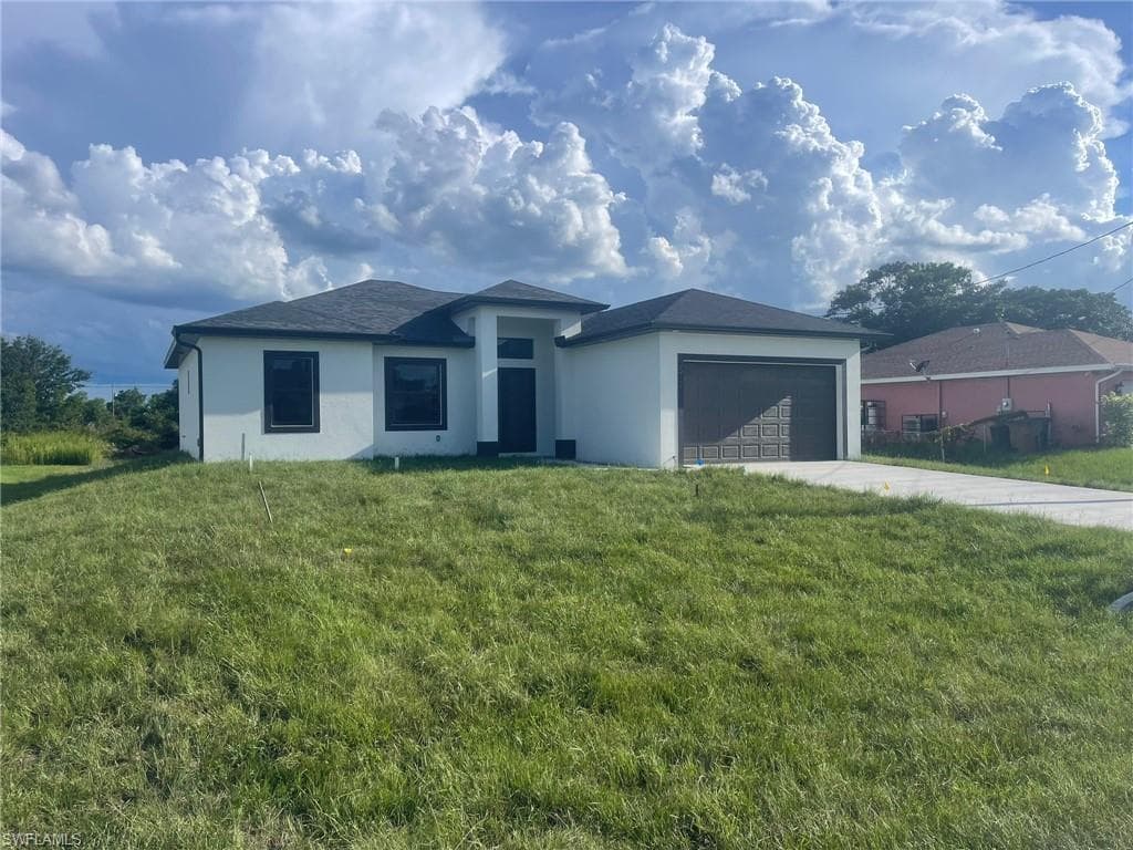 2515 27th ST SW LEHIGH ACRES, FL 33976