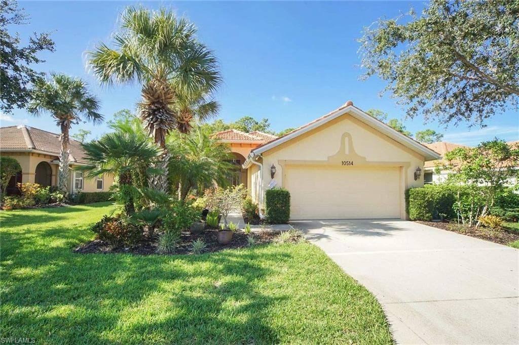 10514 Bella Vista DR FORT MYERS, FL 33913