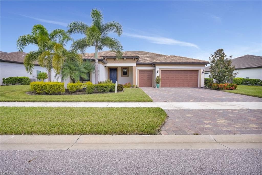 11752 Bowes CIR FORT MYERS, FL 33913