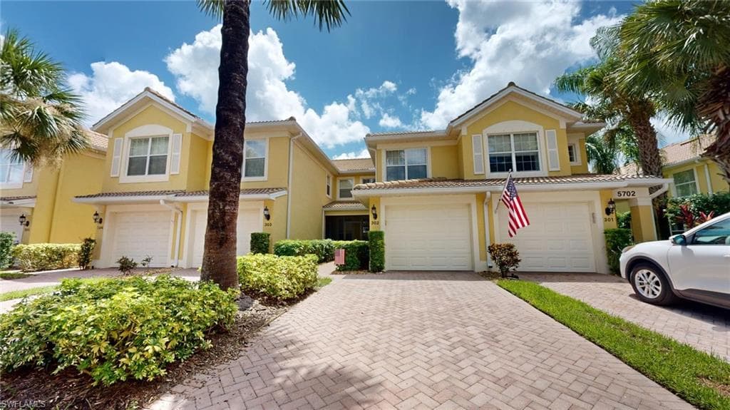 5702 Mayflower WAY 302 AVE MARIA, FL 34142
