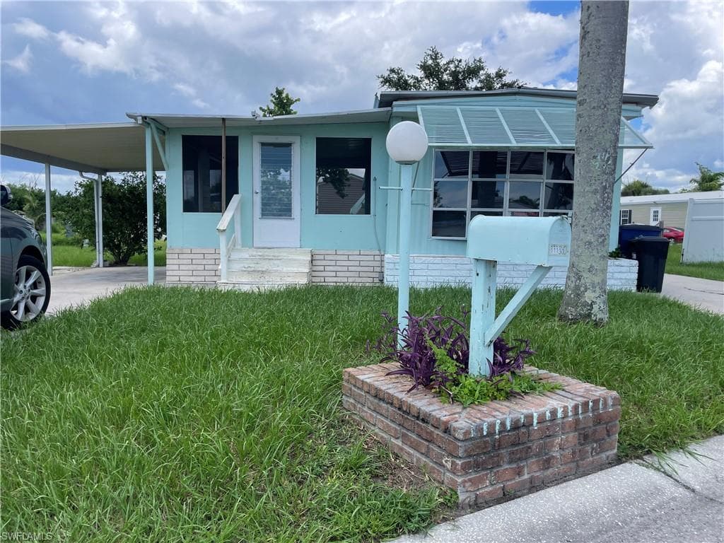 11130 Bombay LN FORT MYERS, FL 33908