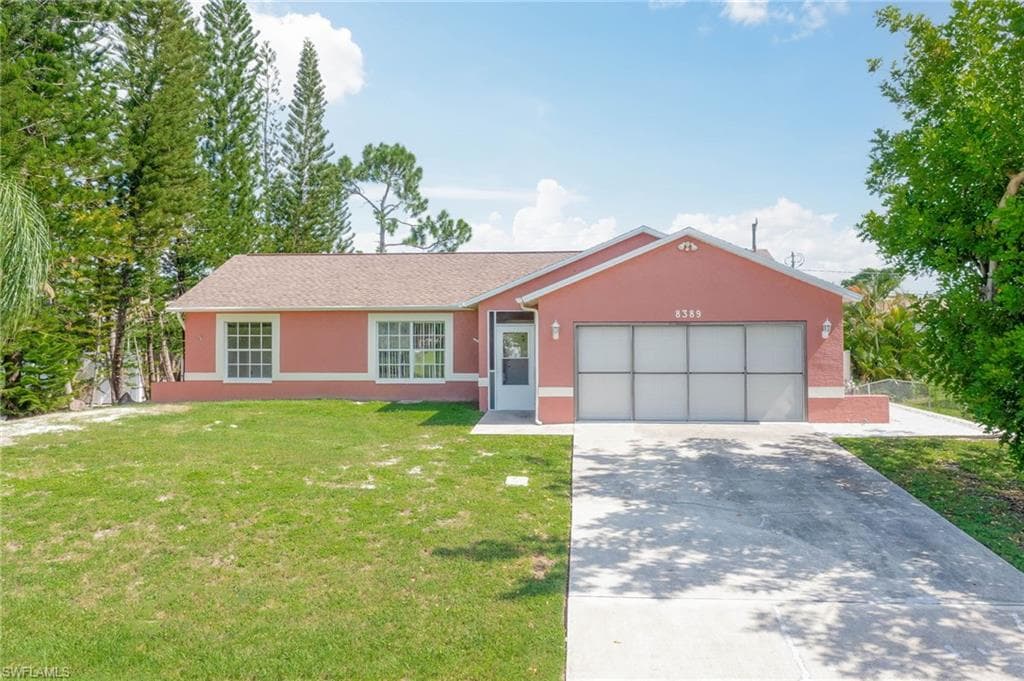 8389 Butternut RD FORT MYERS, FL 33967