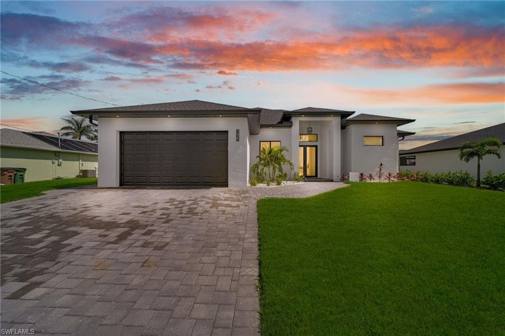 2425 SW 2nd TER CAPE CORAL, FL 33991