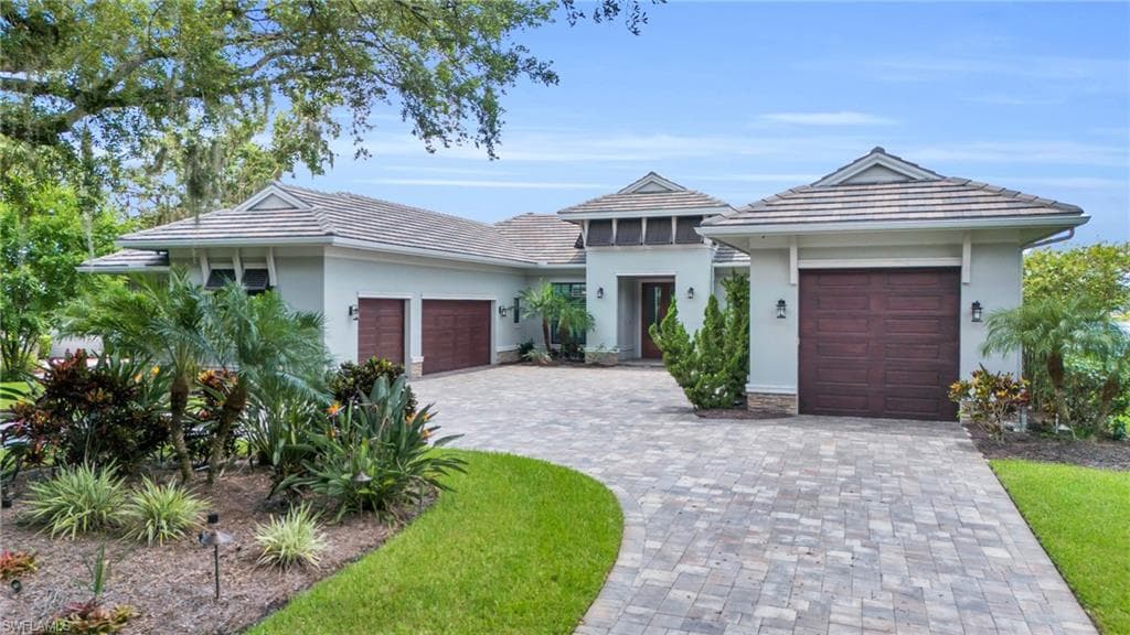 16460 Oakview CIR ALVA, FL 33920