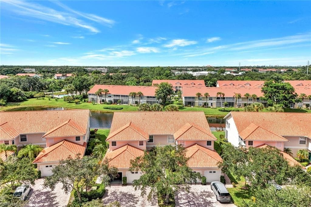 5220 Birmingham DR 201 NAPLES, FL 34110