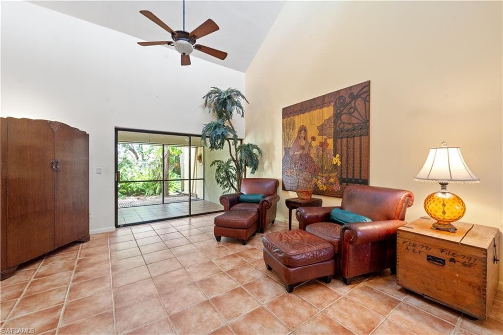 8735 Lateen LN 102 FORT MYERS, FL 33919