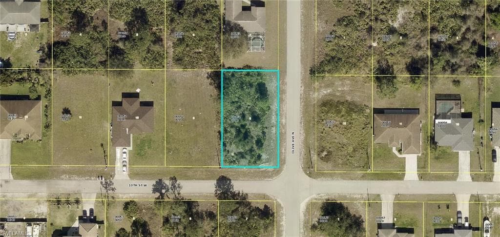 3200 10th ST W LEHIGH ACRES, FL 33971