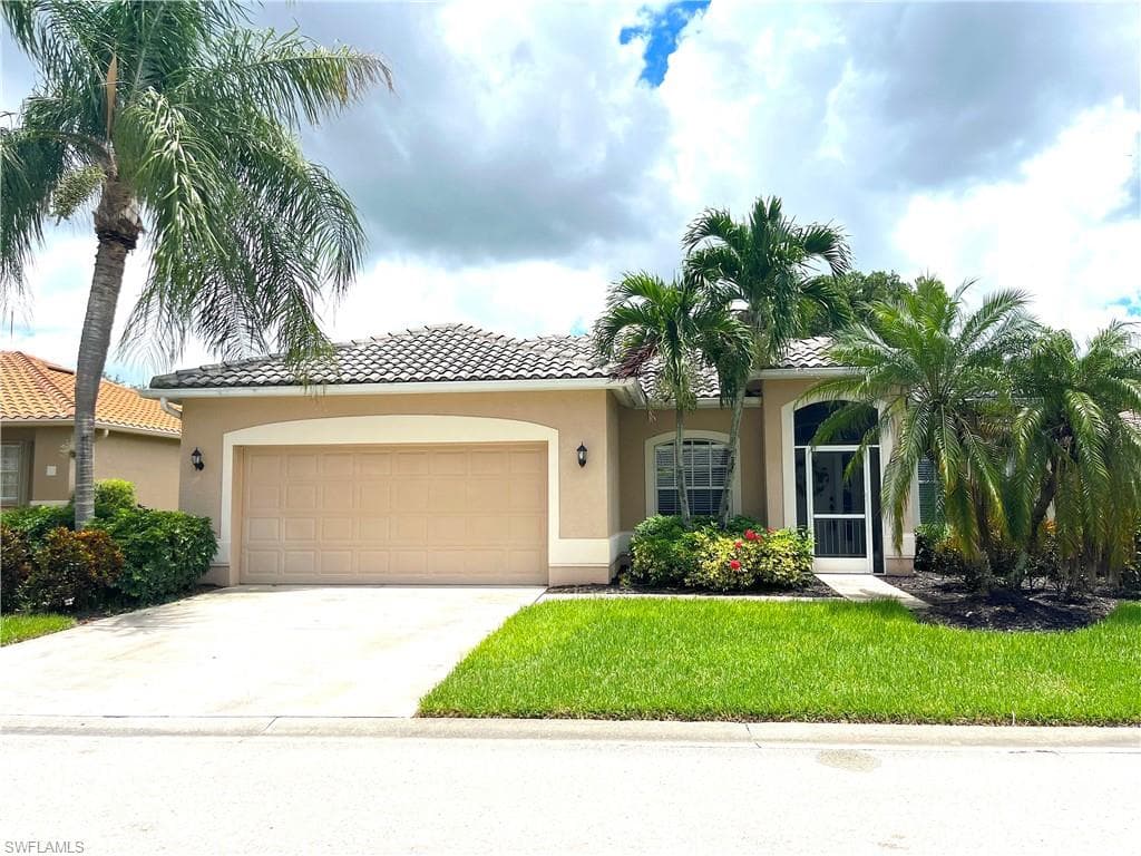 11012 Lakeland CIR FORT MYERS, FL 33913
