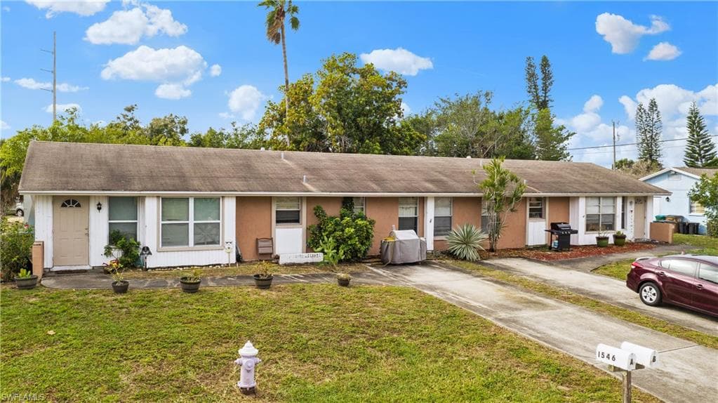 1546 SE 42nd TER CAPE CORAL, FL 33904