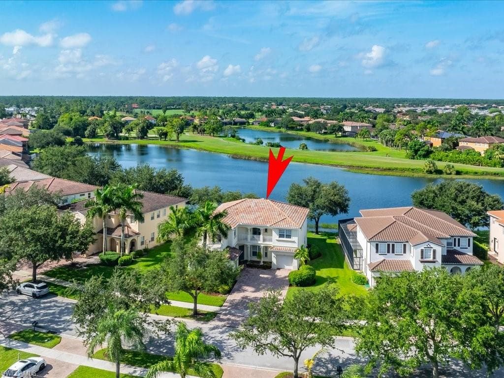 2051 Par DR NAPLES, FL 34120
