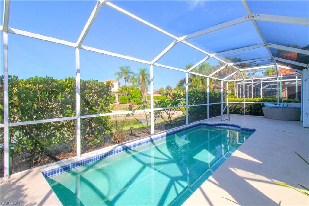 135 Lady Palm DR NAPLES, FL 34104