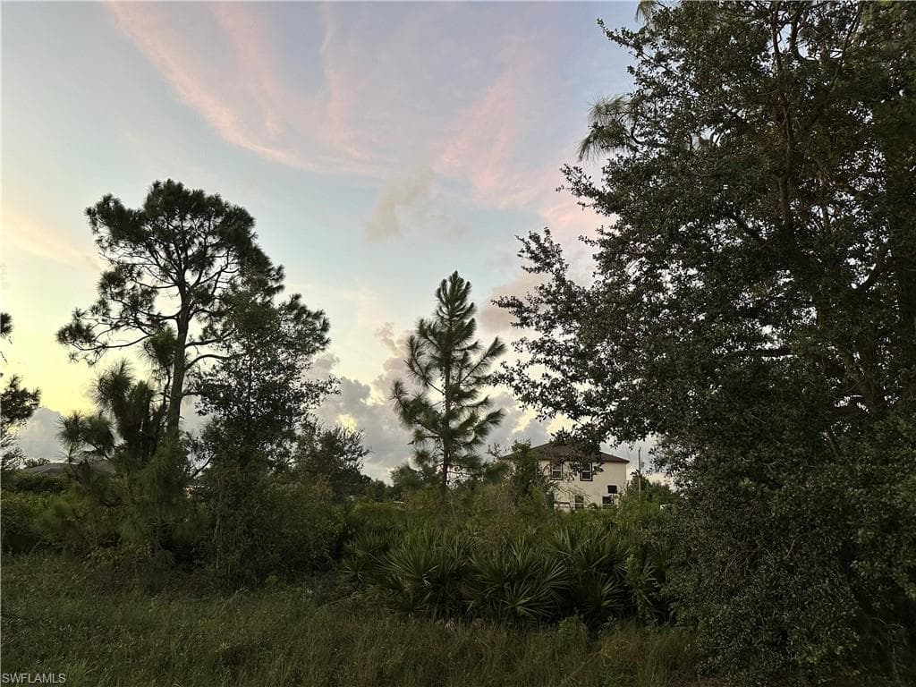 3316 10th ST W LEHIGH ACRES, FL 33971