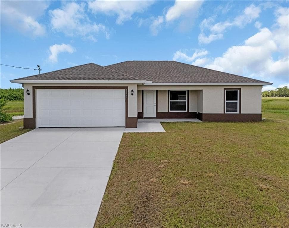 8027 Oakleaf CIR LABELLE, FL 33935