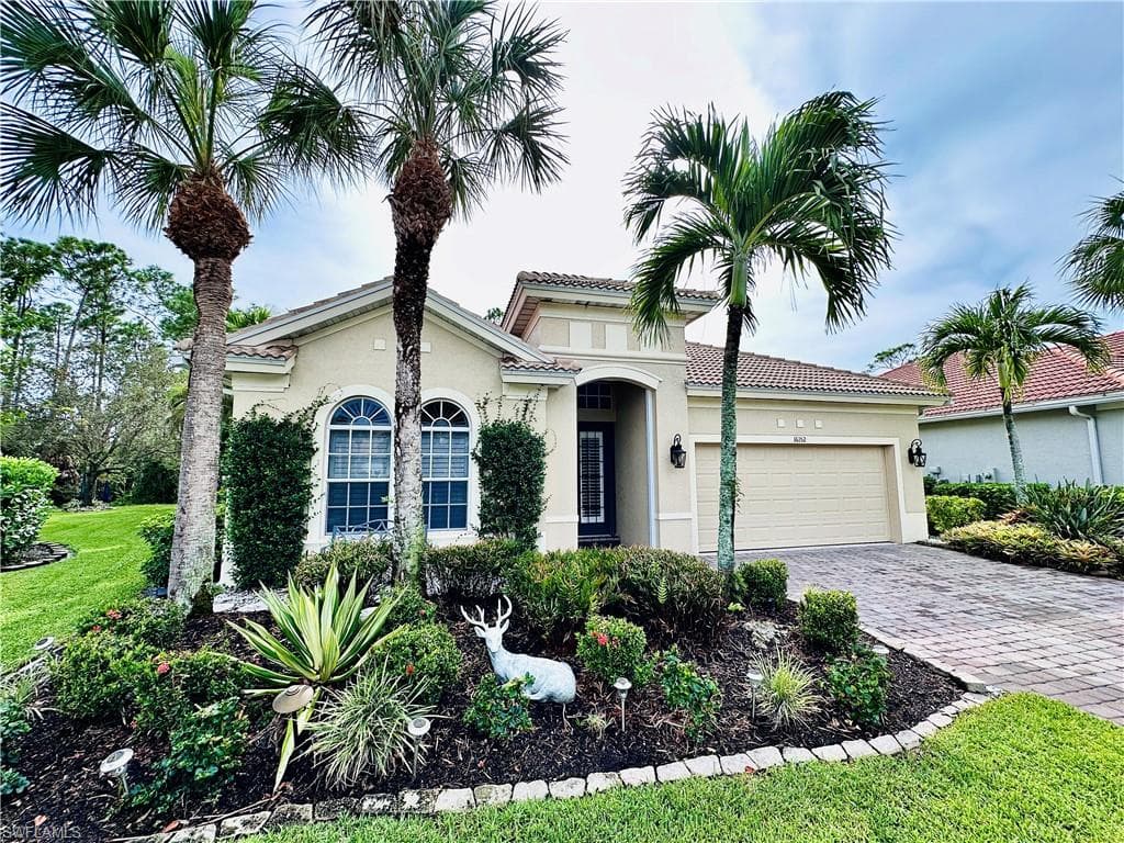 16152 Parque LN NAPLES, FL 34110