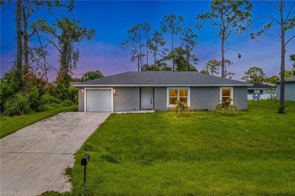 6202 Forest CT LABELLE, FL 33935