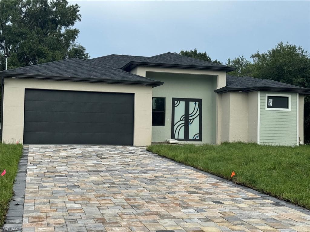 404 Desoto AVE LEHIGH ACRES, FL 33972