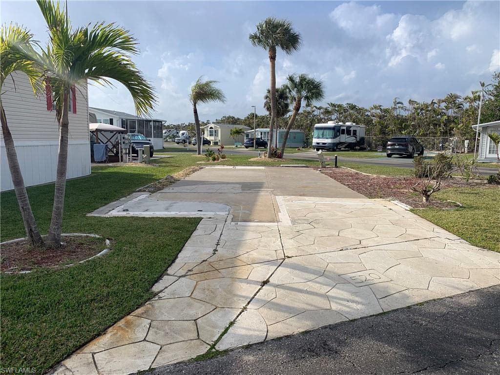 19681 Summerlin #520K RD FORT MYERS, FL 33908