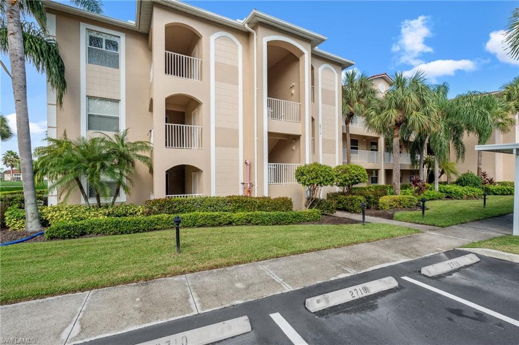 2710 Cypress Trace CIR 3031 NAPLES, FL 34119
