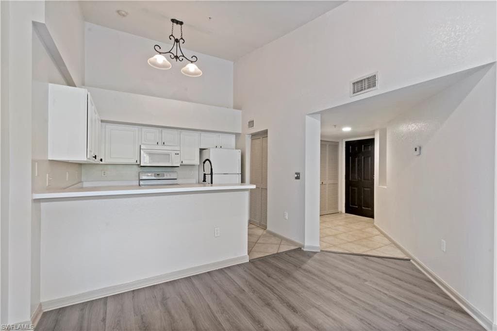 4113 Residence DR 217 FORT MYERS, FL 33901