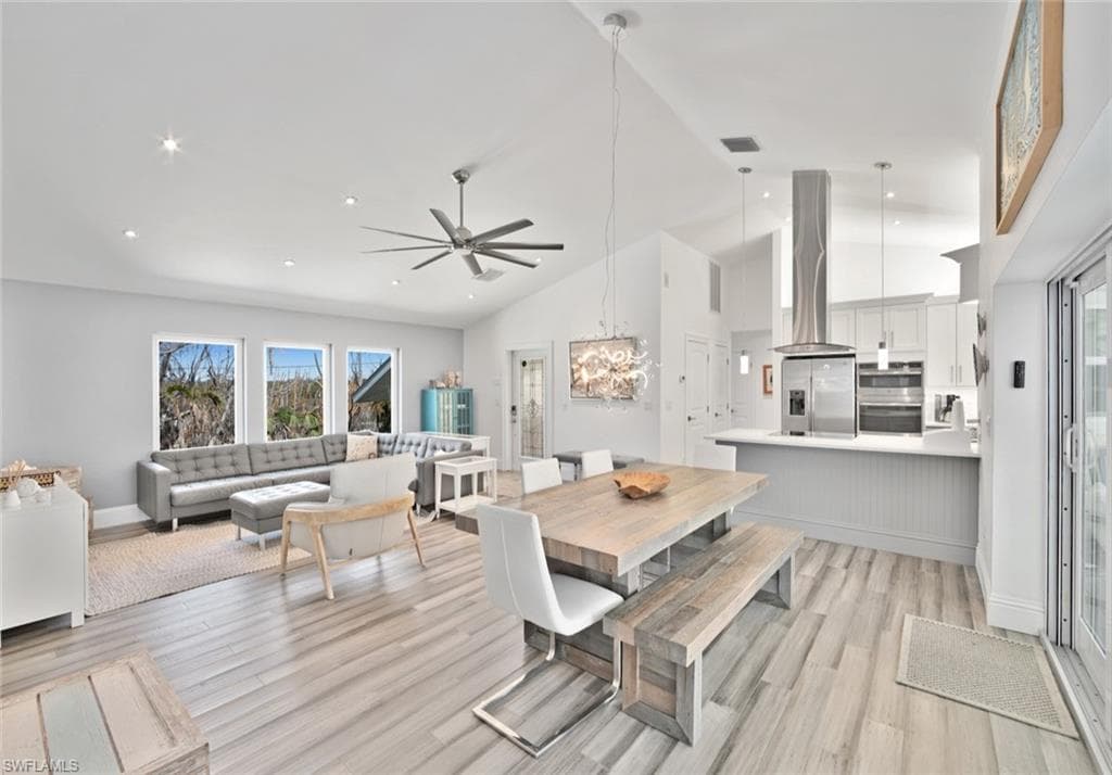 4797 Rue Helene SANIBEL, FL 33957