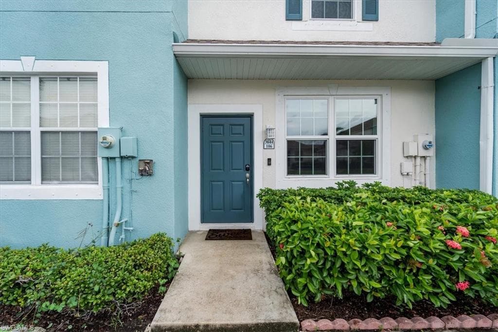 3644 Pine Oak CIR 106 FORT MYERS, FL 33916