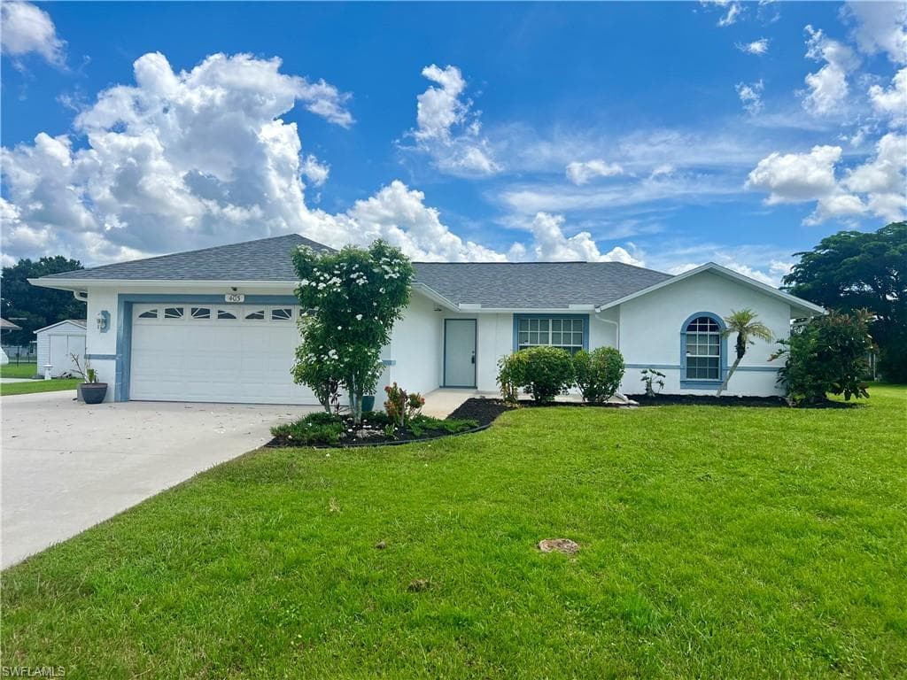 403 Candlewick CIR E LEHIGH ACRES, FL 33936