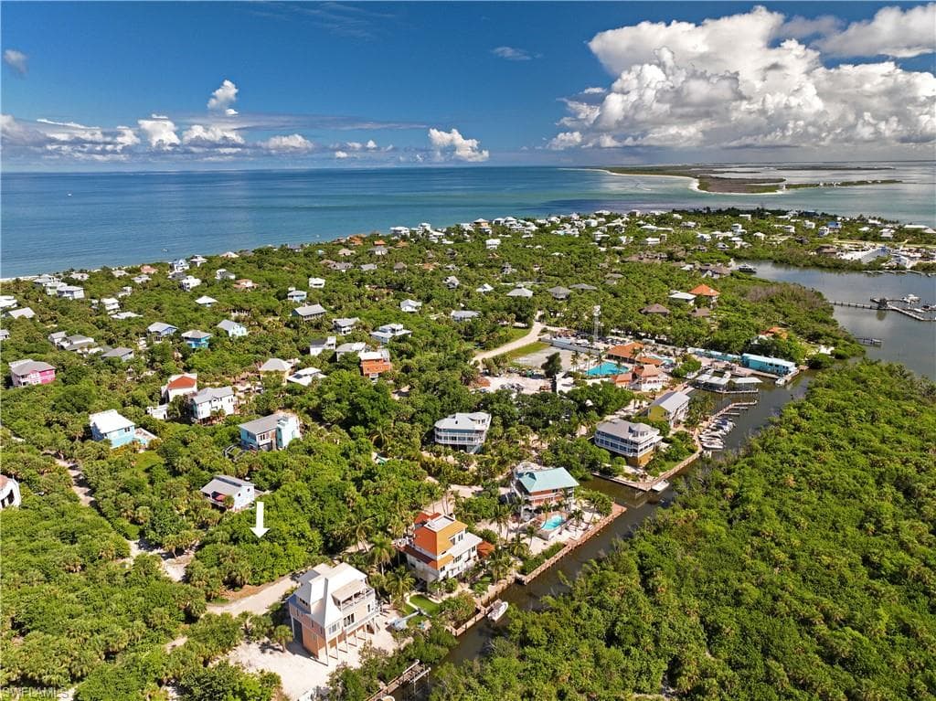4430 Smugglers DR Upper Captiva, FL 33924