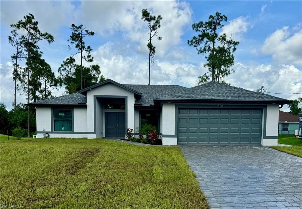 5550 Burr ST LEHIGH ACRES, FL 33971